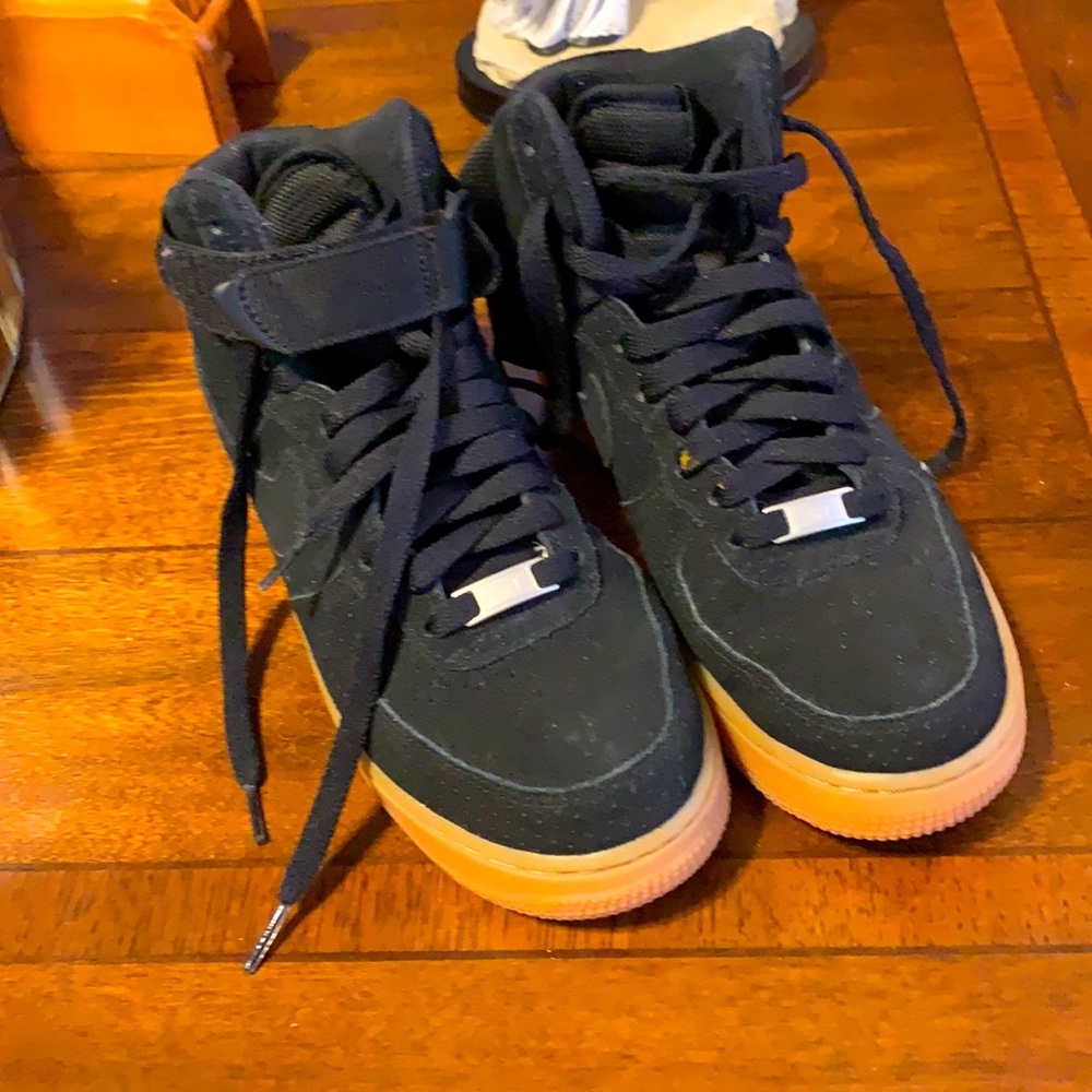 Nike black Suede Gum Sole